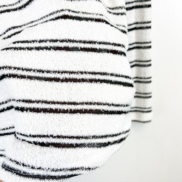 Chico’s Size 0 Small Textured Stripe Lightweight Cowl Neck Sweater White Black - Picture 5 of 9